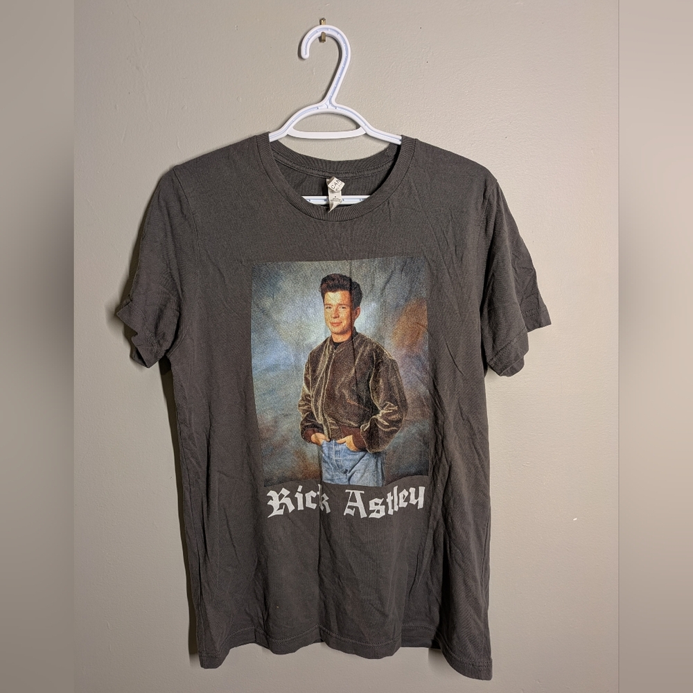 Rick Astley T-shirt Size M